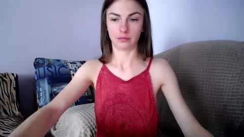 Snapshot of angel_zoe77 chatting on 10.12.25 Zoe online show from 10.12.25