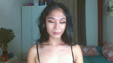 Snapshot of angela_mccollins chatting on 01.28.25 angela online show from 01.28.25