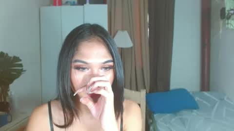 Snapshot of angela_mccollins chatting on 03.09.25 angela online show from 03.09.25