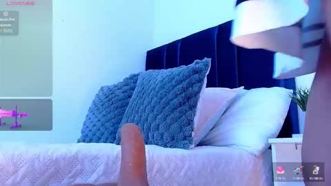 Angela online show from 10.14.25