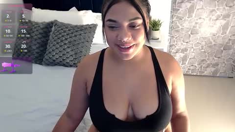 Angela online show from 11.11.25