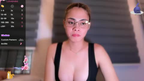 Snapshot of angelabigcock10 chatting on 10.17.25 Jamie online show from 10.17.25