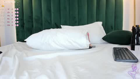 Angela  online show from 02.04.25