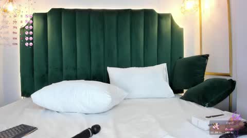 Angela  online show from 02.12.25