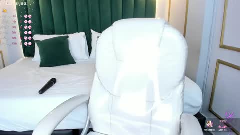 Angela  online show from 02.19.25