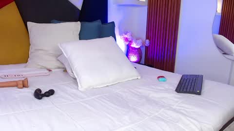 Angel online show from 04.07.26