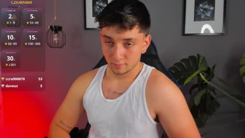 Snapshot of angelbell19 chatting on 12.11.24 angelbell19 online show from 12.11.24