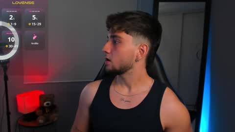 Snapshot of angelbell19 chatting on 12.17.25 angelbell19 online show from 12.17.25