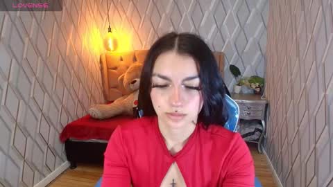Snapshot of angelchristix chatting on 09.11.25 Angel online show from 09.11.25