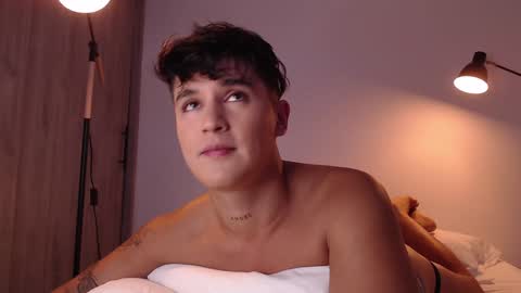 Snapshot of angelcossio chatting on 02.09.25 Angel online show from 02.09.25