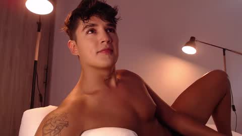 Snapshot of angelcossio chatting on 03.02.25 Angel online show from 03.02.25