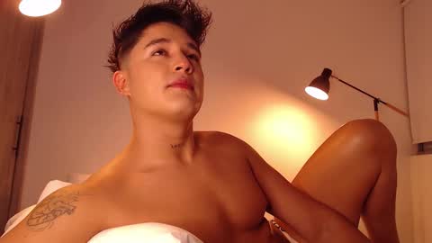 Snapshot of angelcossio chatting on 09.30.25 Angel online show from 09.30.25