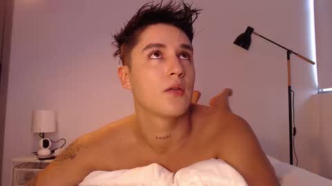 Snapshot of angelcossio chatting on 10.16.25 Angel online show from 10.16.25