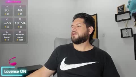 Snapshot of angelcute3 chatting on 12.14.25 angel online show from 12.14.25