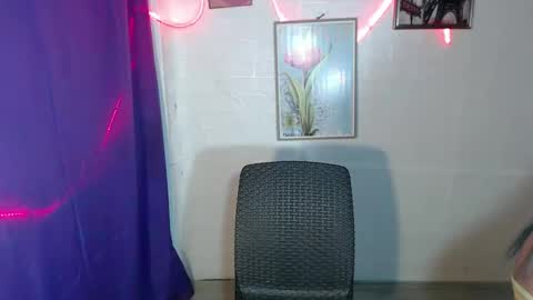 Snapshot of angeldark_satisfactionxxx chatting on 02.17.25 ANGELDARK online show from 02.17.25