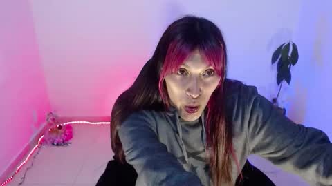 angele online show from 10.29.25