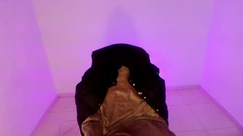 angele online show from 04.19.26