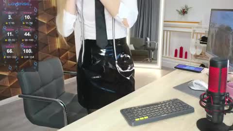      ONLINE   1100-1600 3 GMT Moscow time online show from 03.09.25