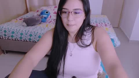 Snapshot of angeleslinda chatting on 12.14.24 anastasia online show from 12.14.24