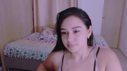 Snapshot of angeleslinda chatting on 12.17.24 anastasia online show from 12.17.24