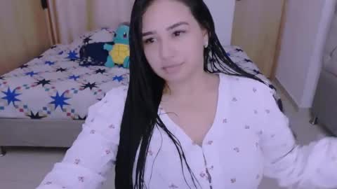 Snapshot of angeleslinda chatting on 01.14.25 anastasia online show from 01.14.25