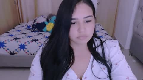 Snapshot of angeleslinda chatting on 01.14.25 anastasia online show from 01.14.25