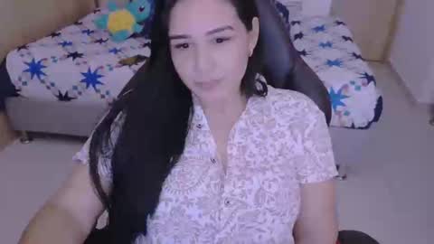 Snapshot of angeleslinda chatting on 01.19.25 anastasia online show from 01.19.25
