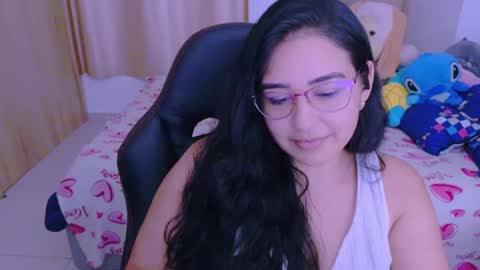 Snapshot of angeleslinda chatting on 01.24.25 anastasia online show from 01.24.25