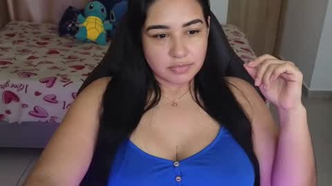 Snapshot of angeleslinda chatting on 02.16.25 anastasia online show from 02.16.25
