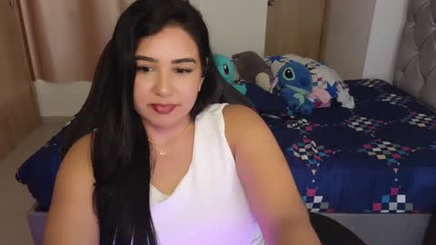 Snapshot of angeleslinda chatting on 03.06.25 anastasia online show from 03.06.25