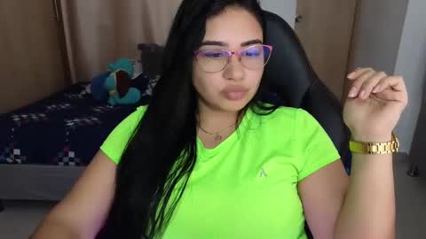 Snapshot of angeleslinda chatting on 03.08.25 anastasia online show from 03.08.25