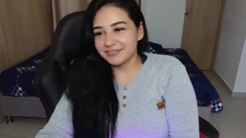 Snapshot of angeleslinda chatting on 03.12.25 anastasia online show from 03.12.25