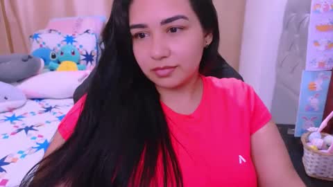 Snapshot of angeleslinda chatting on 04.10.26 anastasia online show from 04.10.26