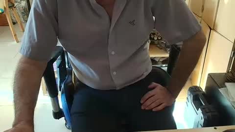 Snapshot of angelgarcia269 chatting on 04.22.26 angelgarcia269 online show from 04.22.26