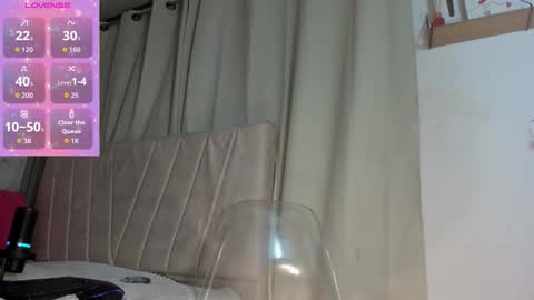 Snapshot of angeli_sexi chatting on 11.09.25 Carolina online show from 11.09.25