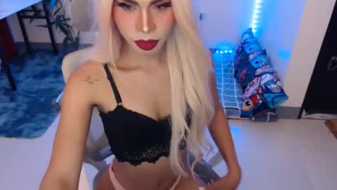 DIVINE ANGEL online show from 04.08.26