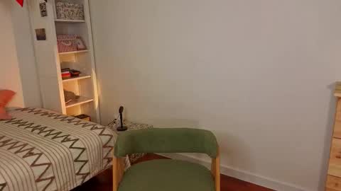 Snapshot of angelic_look chatting on 01.08.26 Daniel online show from 01.08.26