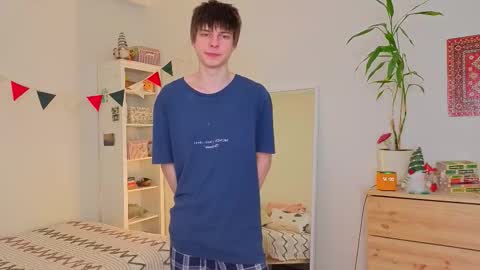 Snapshot of angelic_look chatting on 02.06.26 Daniel online show from 02.06.26