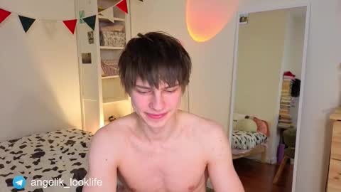 Snapshot of angelic_look chatting on 02.26.26 Daniel online show from 02.26.26