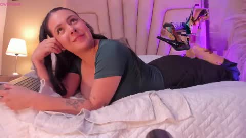 Snapshot of angelica_cross chatting on 04.18.26 Angelica Cross online show from 04.18.26