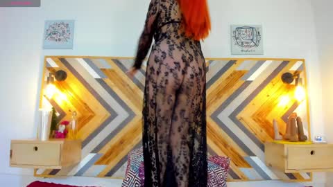 Snapshot of angelina_blanc chatting on 12.11.24 Angelina Blanc online show from 12.11.24