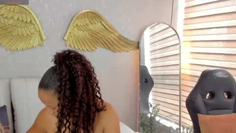 Snapshot of angelina_ruspoli chatting on 04.19.26 Angelina online show from 04.19.26