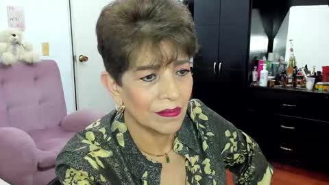 Angelina online show from 10.18.25