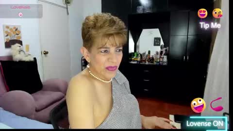 Snapshot of angelina_stone_65 chatting on 12.13.25 Angelina online show from 12.13.25