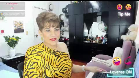 Snapshot of angelina_stone_65 chatting on 01.06.26 Angelina online show from 01.06.26