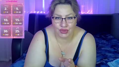 Snapshot of angelinaglam chatting on 06.28.26 AngelinaGlam online show from 06.28.26