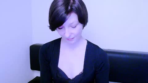 Angelina online show from 01.29.25