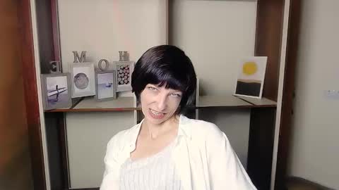 Angelina online show from 09.26.25