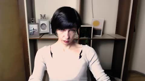 Angelina online show from 12.17.25