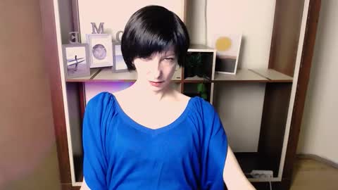 Angelina online show from 12.18.25